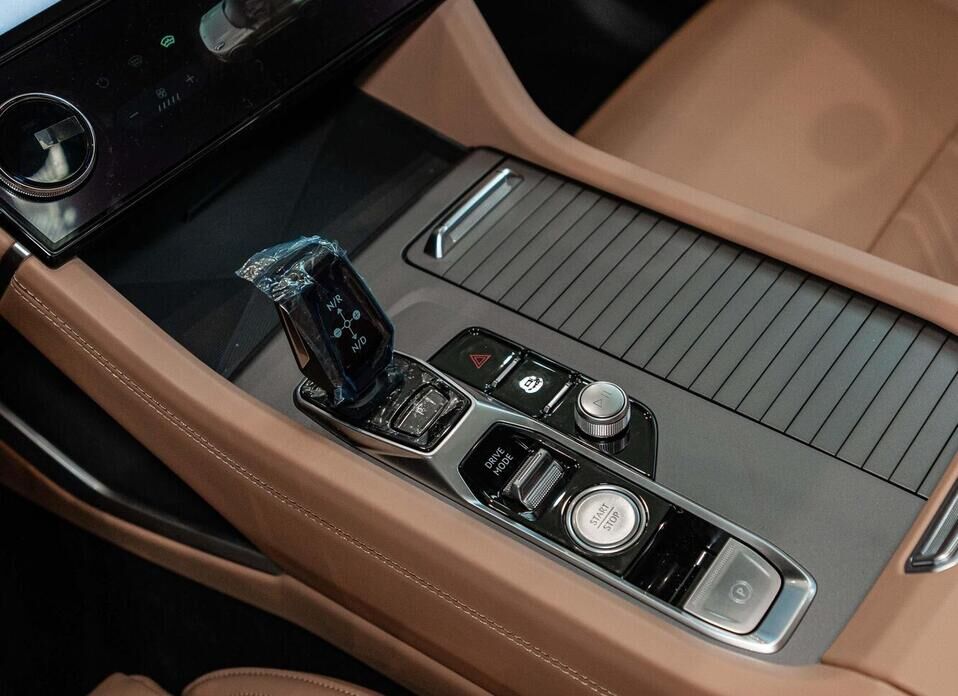 Lynk & Co 09 MHEV 2.0 AT (254 л.с.) 4WD