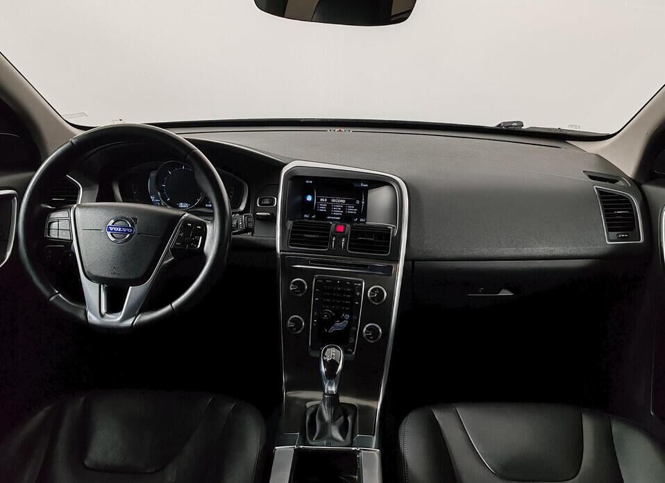 Volvo XC60, I Рестайлинг 2.4d AT (181 л.с.) 4WD