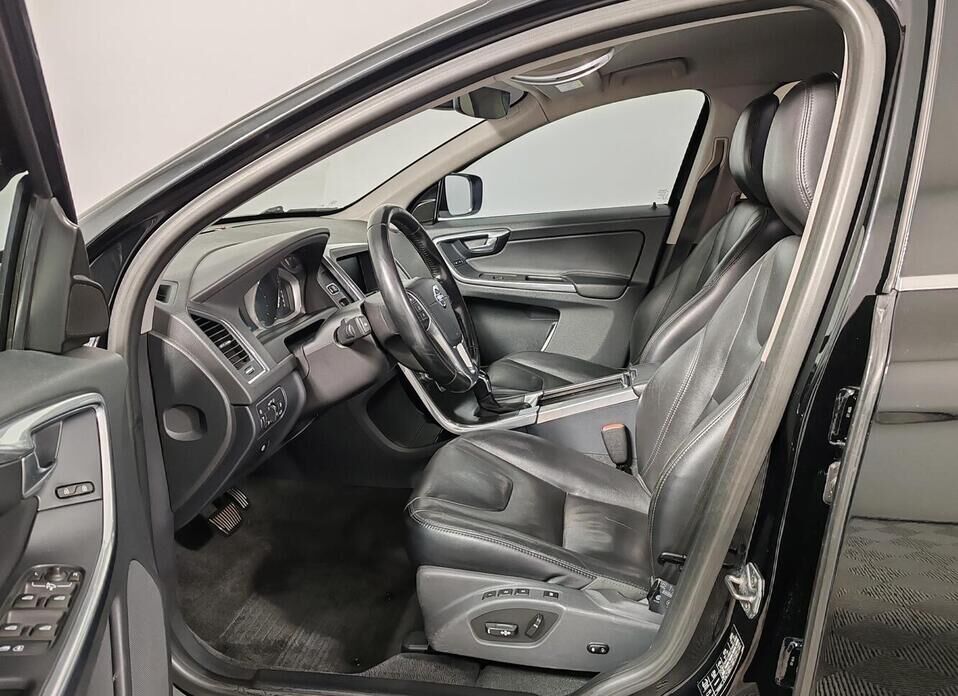 Volvo XC60, I Рестайлинг 2.4d AT (181 л.с.) 4WD